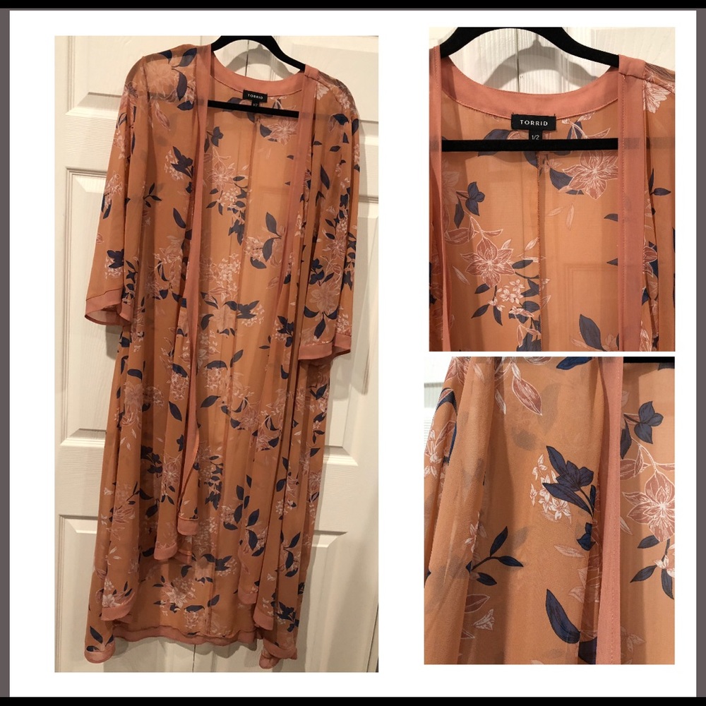Torrid Long floral duster size 1/2
